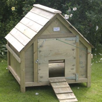 Standard Duck House - L121.9 x W91.4 x H91.4 cm