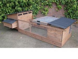 Hereford Poultry House - Portable chicken house for up to 8 hens